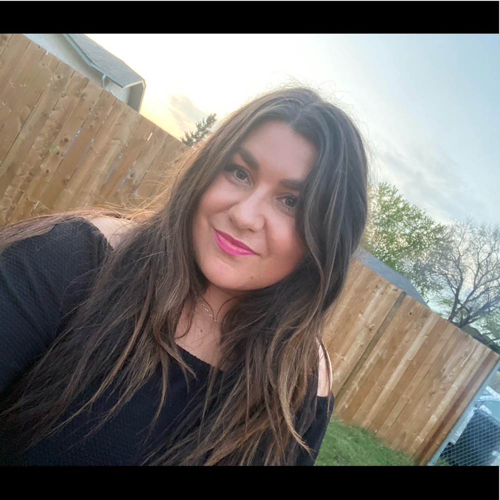 Meet your Posher, Kayla
